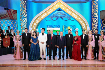 Фотография к новости: Димаш Кудайберген и Ratovich выступили для президентов Казахстана и Узбекистана