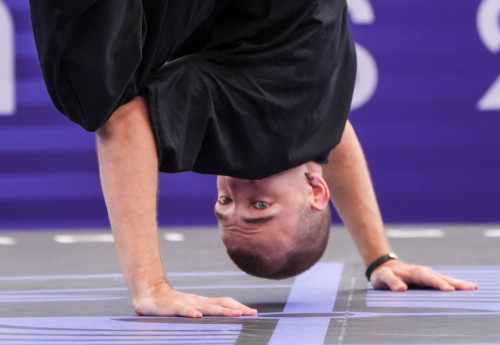 Фотография к новости: Би-бой Амир Закиров прорвался в четвертьфинал Олимпийских игр