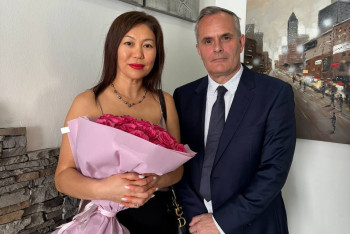 Фотография к новости: Оставили ребёнка в аэропорту: руководитель FlyArystan лично извинился перед мамой девочки