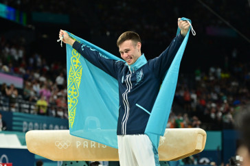 Фотография к новости: "До сих пор не верю что это случилось" - Нариман Курбанов об исторической медали в Париже