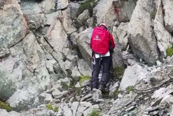 Фотография к новости: Туристов почти сутки искали в горах в Алматинской области