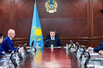 Фотография к новости: Олжас Бектенов: Правительство твердо стоит на позиции экономического патриотизма