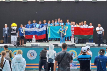 Фотография к новости: Казахстанские пожарные стали чемпионами мира по боевому развёртыванию