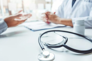 Фотография к новости: Казахстанцы требуют изменить систему ОСМС