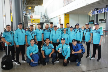 Фотография к новости: Казахстанские паралимпийцы вылетели в Париж