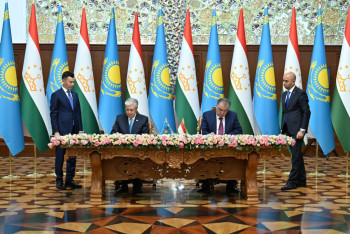 Фотография к новости: Подписан Договор о союзнических отношениях между Казахстаном и Таджикистаном