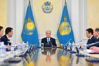 Фотография к новости: Президент провёл оперативное совещание Совета безопасности