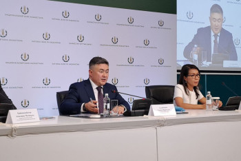 Фотография к новости: Выпуск новых тенге: нужно ли менять старые купюры на новые