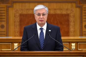 Фотография к новости: О необходимости формирования единого пакета базовой медпомощи заявил глава государства