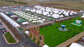 Фотография к новости: Знаменитый мексиканский музыкант Хосе Дельгадо выступил на вечере этно-музыки в Астане