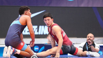 Фотография к новости: Вольник Абдинур Нурланбек уступил иранцу в полуфинале чемпионата мира