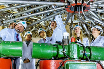 Фотография к новости: Важная тема LIVE: Возможно ли построить АЭС в Курчатове?