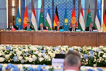 Фотография к новости: Токаев принял участие во встрече глав государств ЦА, Канцлера ФРГ и капитанов германского бизнеса