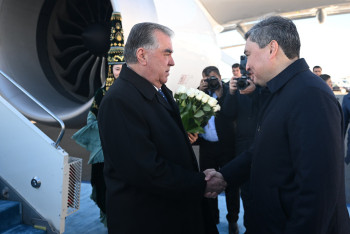 Фотография к новости: Центральноазиатские лидеры прибывают в Астану для участия в саммите с Шольцем