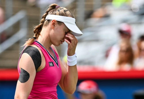 Фотография к новости: Рыбакина снялась с турнира WTA-1000 в Пекине