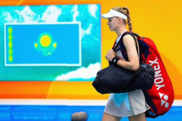 Фотография к новости: Елена Рыбакина сделала заявление после снятия с третьего турнира подряд