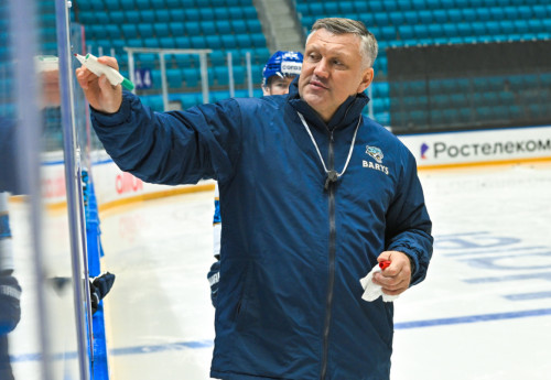 Фотография к новости: Олимпийский чемпион стал главным тренером "Барыса"