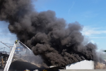 Фотография к новости: Чёрный дым над городом напугал астанчан