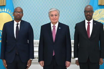 Фотография к новости: Токаев принял специального посланника президента Руанды