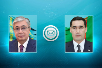 Фотография к новости: Токаев поздравил Сердара Бердымухамедова с Днем независимости Туркменистана