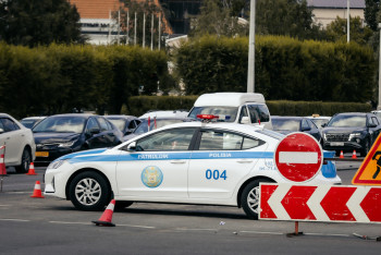Фотография к новости: Патрульного полицейского сбил водитель Toyota в Атырау