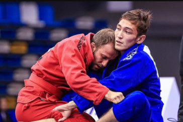 Фотография к новости: Историческое "золото" принёс стране казахстанец на ЧМ по грэпплингу