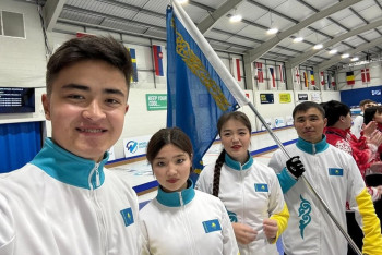 Фотография к новости: Казахстан сотворил историю на чемпионате мира по керлингу