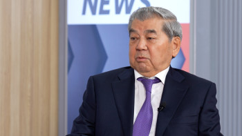 Фотография к новости: Важная тема LIVE: Куаныш Султанов про кризис девяностых, реформы и День Республики