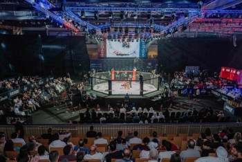 Фотография к новости: Боец Кайрат Ахметов уступил чемпиону Bellator