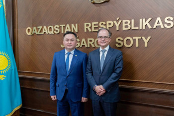 Фотография к новости: Генсекретарь Гаагской конференции по международному праву впечатлён уровнем цифровизации в РК