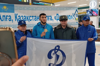 Фотография к новости: Спортсмены Ризабек Айтмухан и Асу Алмабаев вернулись на Родину после триумфа