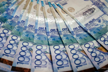 Фотография к новости: Более 300 млрд тенге получили казахстанцы в этом году из ЕНПФ на лечение и жилье