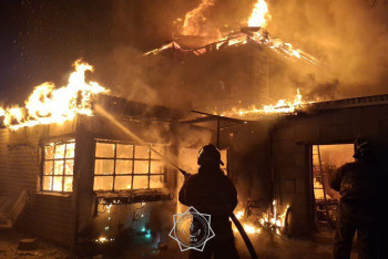 Фотография к новости: В Актобе загорелся дачный массив