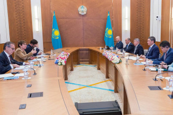 Фотография к новости: Олжас Бектенов обсудил проекты с участниками заседания Совета иностранных инвесторов