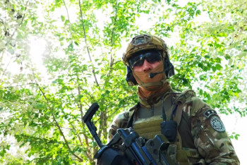 Фотография к новости: Открываю двери без ключа: сотрудники КНБ стали звёздами соцсетей