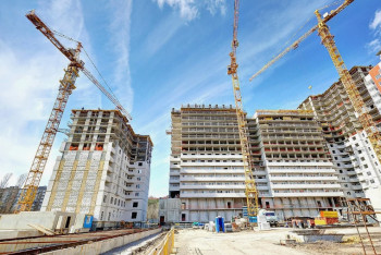 Фотография к новости: В Алматы обновили список не рекомендуемых для покупки квартир жилых комплексов