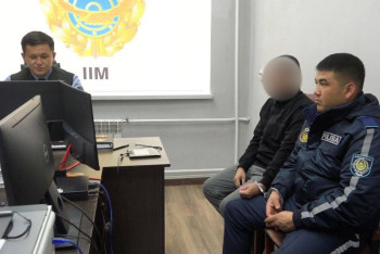 Фотография к новости: Мужчина втерся в доверие и выманил у казахстанцев 337 млн тенге