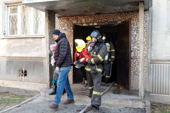 Фотография к новости: Шесть человек спасли пожарные в Усть-Каменогорске