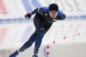 Фотография к новости: Кубок мира по конькобежному спорту: Казахстан победил в двух забегах дивизиона