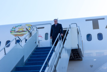 Фотография к новости: Президент Таджикистана прибыл в Астану