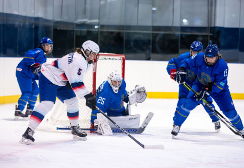 Фотография к новости: Женская сборная РК по хоккею поборется за путёвку на Олимпийские игры