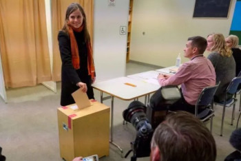 Фотография к новости: В Исландии проходят досрочные выборы в парламент