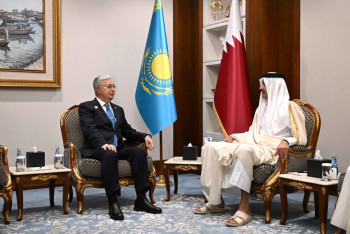 Фотография к новости: Токаев встретился с эмиром Катара