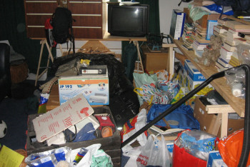 Фотография к новости: Школьница жила в чудовищных условиях в Павлодарской области