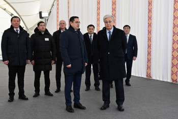 Фотография к новости: Токаев посетил крупнейшее месторождение хромовой руды на западе Казахстана