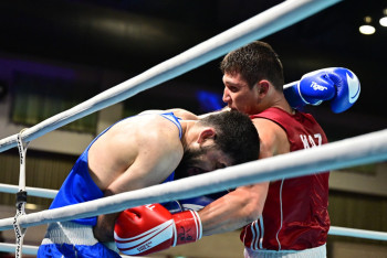 Фотография к новости: В копилке сборной Казахстана по боксу на ЧА три золотых и пять серебряных наград