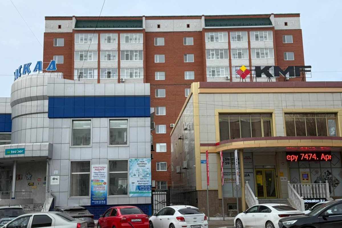  Ержан Ахметов  Построенная с нарушениями новая многоэтажка. Автор фото: Ержан Ахметов