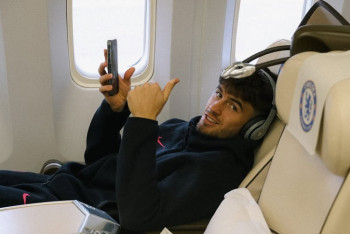 Фотография к новости: Игроки "Челси" вылетели в Казахстан