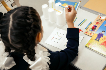 Фотография к новости: Свыше 300 тыс ученических мест введут в Казахстане в 2025 году