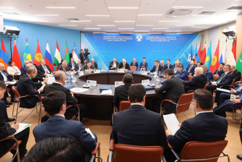 Фотография к новости: Олжас Бектенов выступил на заседании Совета глав правительств СНГ в Москве